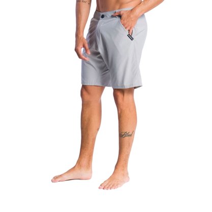 Bermuda Quiksilver Híbrida Fusion Cinza e Preta