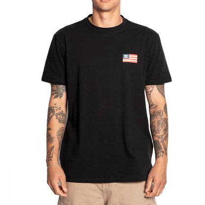 Camiseta DC Manga Curta Flag Preto