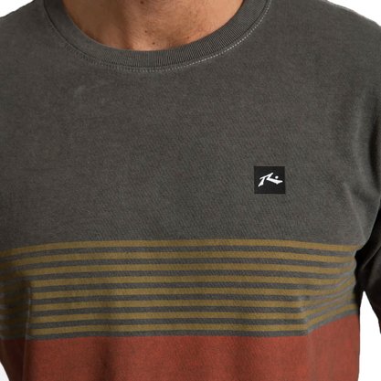 Camiseta Rusty Manga Curta Glow Esp Preto Estonado