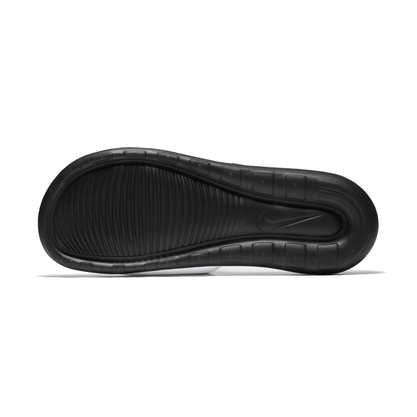 Chinelo Nike Victori One Slide Branco/ Preto