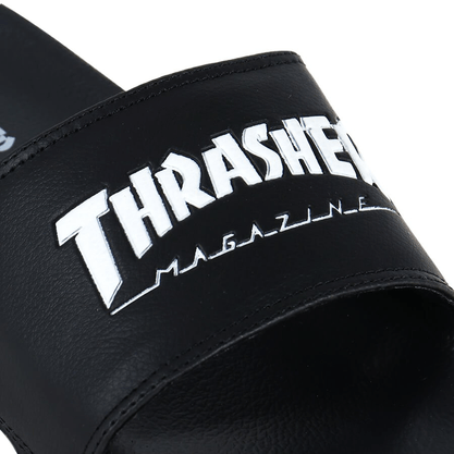 Chinelo Thrasher Slide Mag Logo Preto e Branco