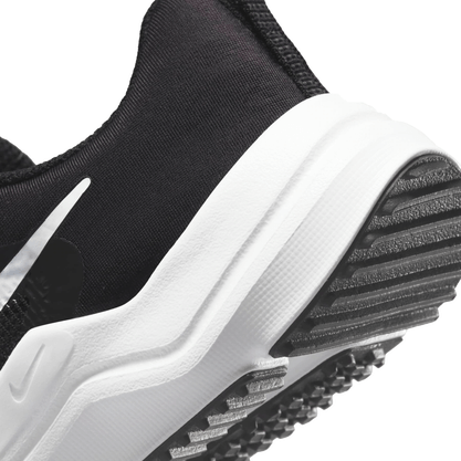 Tênis Nike Downshifter 12 JR Preto/ Branco