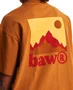 Camiseta Baw Manga Curta Oversized Outward Mount Caramelo